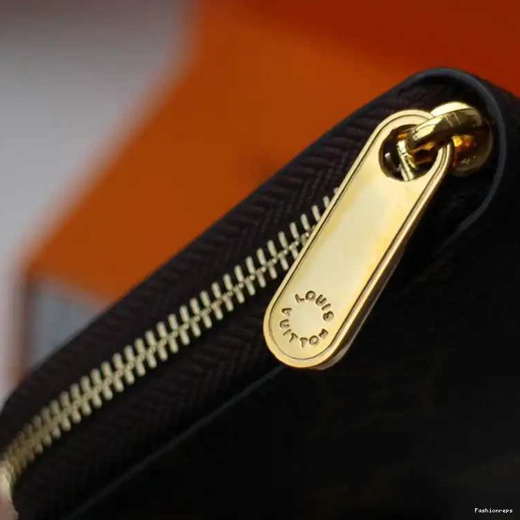 Fashionreps Bags LV 2106DJ0110 1013